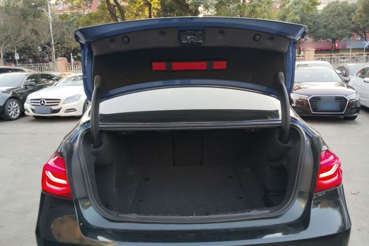 Used BMW 3 Series 2019 320Li M Sport Package Trunk