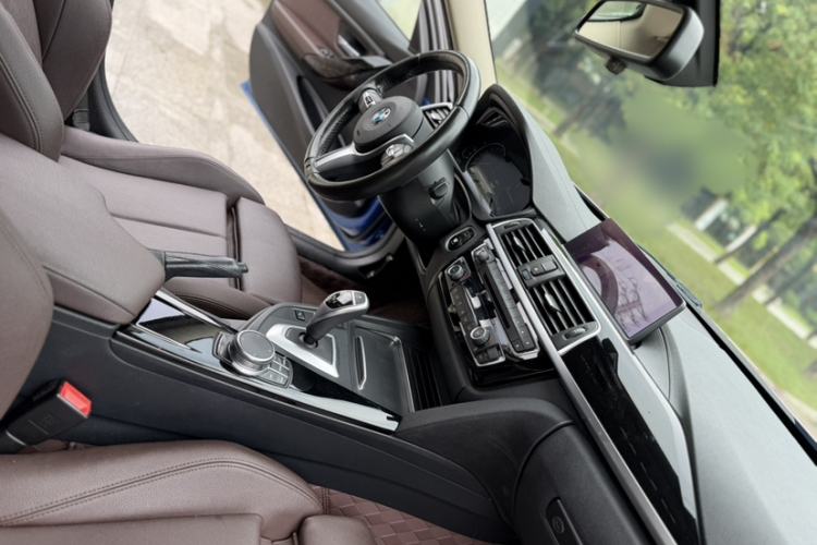 Used BMW 3 Series 2019 320Li M Sport Package Interior 4
