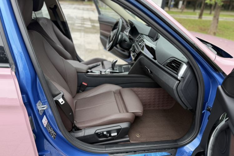 Used BMW 3 Series 2019 320Li M Sport Package Interior 7