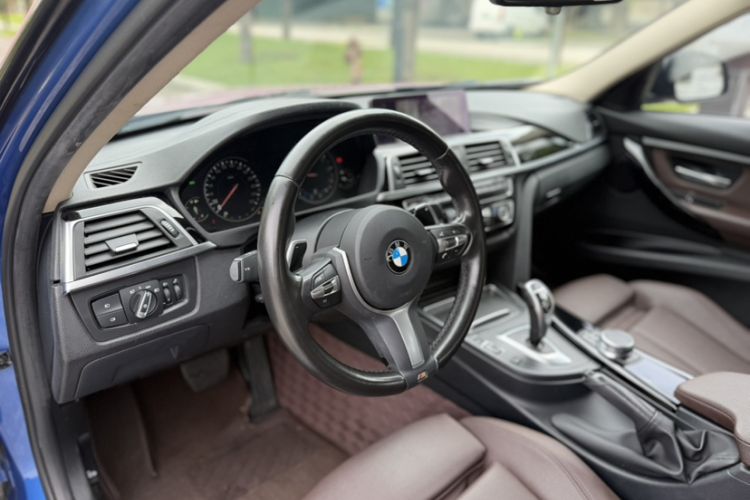 Used BMW 3 Series 2019 320Li M Sport Package Interior 9