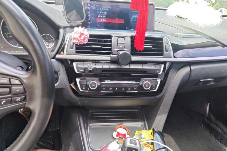 Used BMW 3 Series 2019 320Li Fashion Model Audio And AC Panel