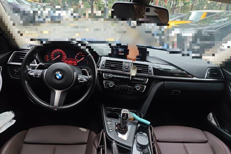 Used BMW 3 Series 2019 320Li M Sport Package Center Console