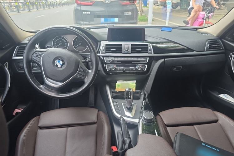 Used BMW 3 Series 2019 320Li Fashion Model Center Console