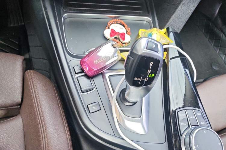 Used BMW 3 Series 2019 320Li Fashion Model Gear Lever