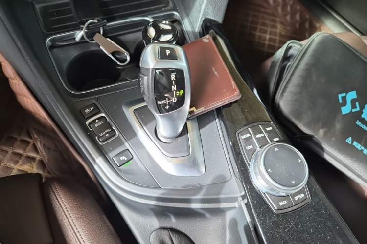 Used BMW 3 Series 2019 320Li Fashion Model Gear Lever