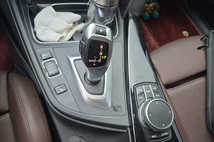 Used BMW 3 Series 2019 320Li Fashion Model Gear Lever