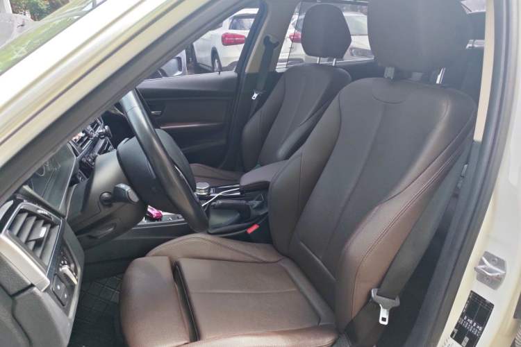 Used BMW 3 Series 2019 320Li Fashion Model Left Front Seat