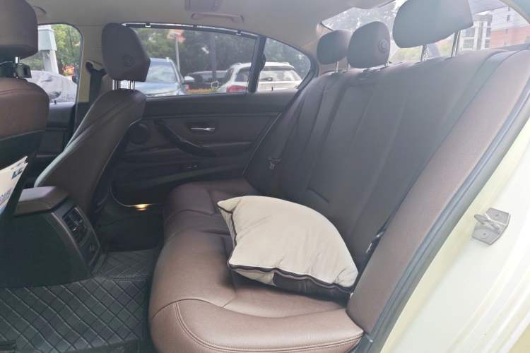Used BMW 3 Series 2019 320Li Fashion Model Left Rear Seat