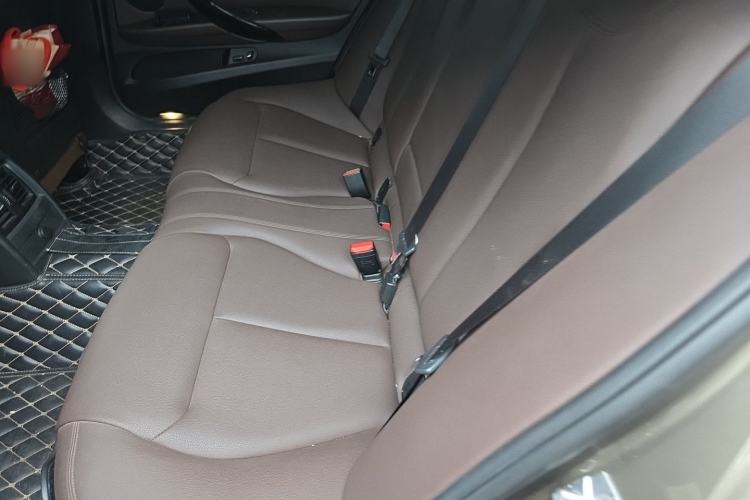Used BMW 3 Series 2019 320Li Fashion Model Left Rear Seat
