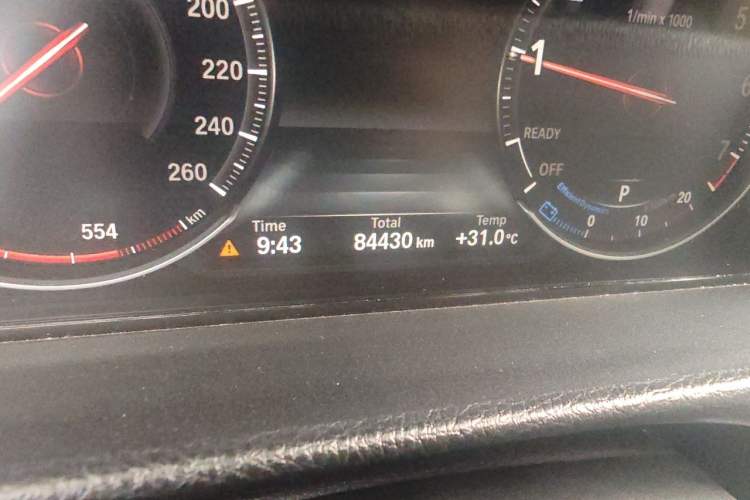 Used BMW 3 Series 2019 320Li M Sport Night Edition Odometer Close Up