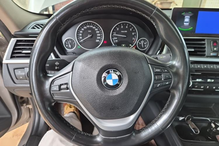 Used BMW 3 Series 2019 320Li Fashion Model Steering Wheel
