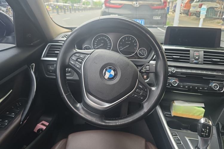 Used BMW 3 Series 2019 320Li Fashion Model Steering Wheel