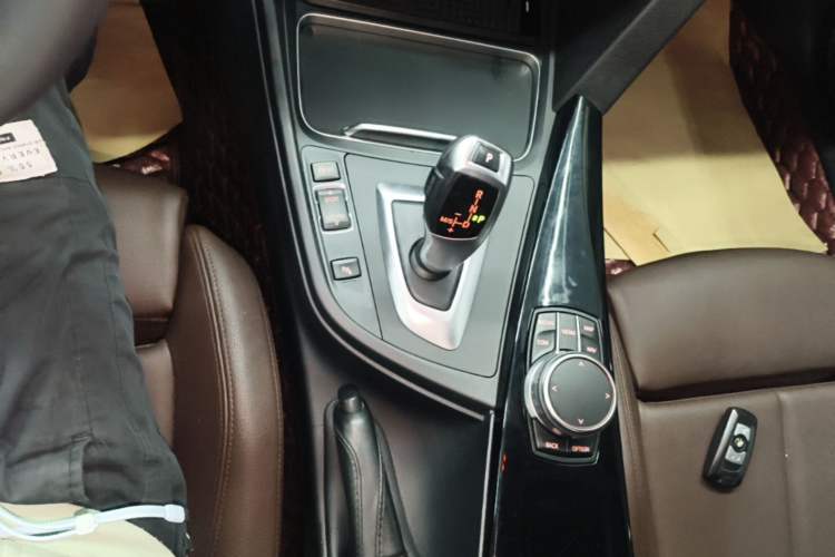 Used BMW 3 Series 2019 320Li Fashion Model Gear Lever