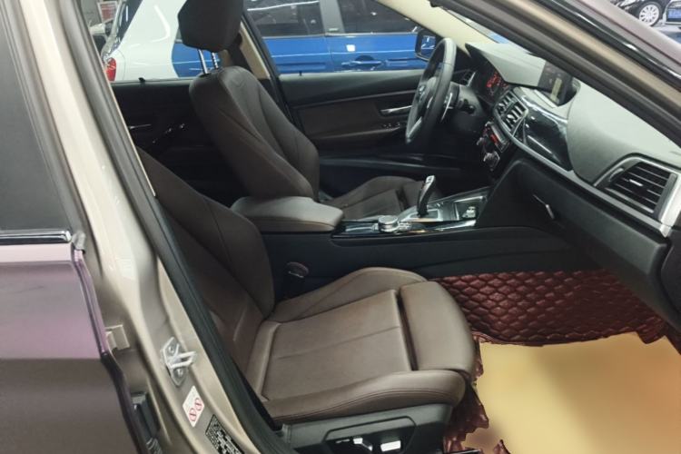 Used BMW 3 Series 2019 320Li Fashion Model Right Front Seat