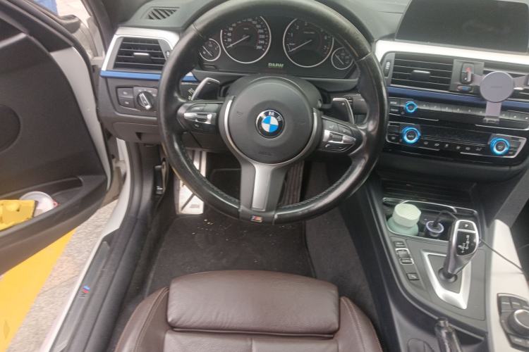 Used BMW 3 Series 2019 320i M Sport Package Steering Wheel