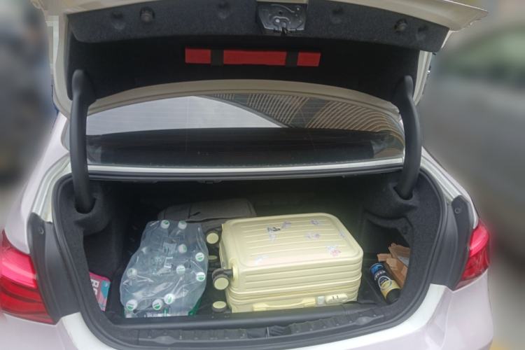 Used BMW 3 Series 2019 320i M Sport Package Trunk
