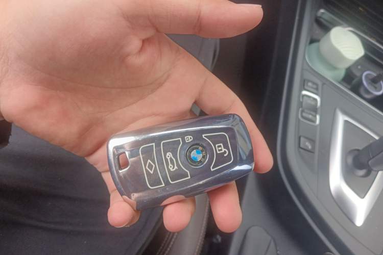 Used BMW 3 Series 2019 320i M Sport Package Vehicle Key