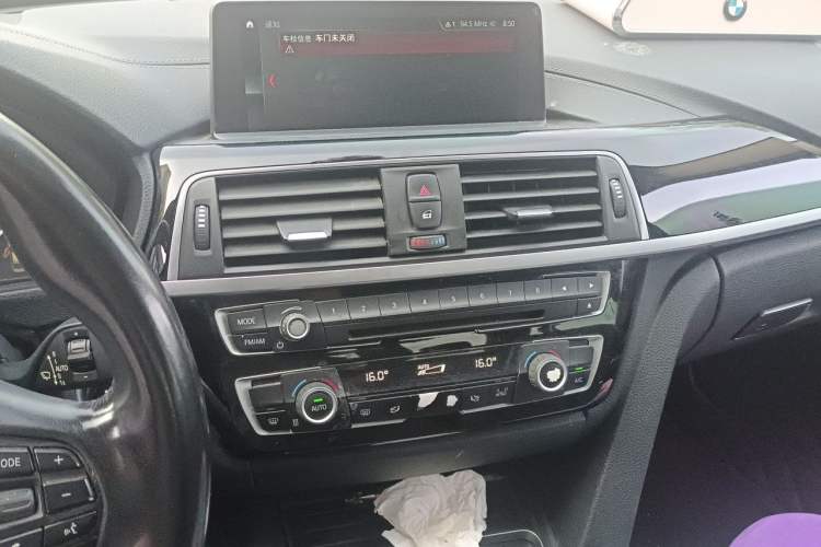 Used BMW 3 Series 2019 320Li Fashion Model Audio And AC Panel