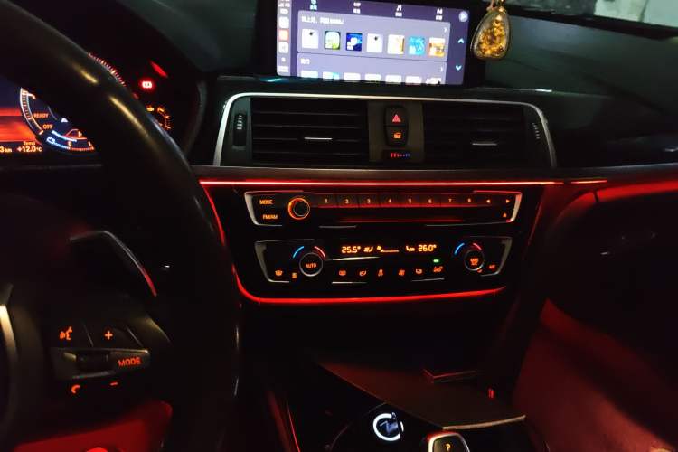 Used BMW 3 Series 2019 320Li M Sport Package Audio And AC Panel