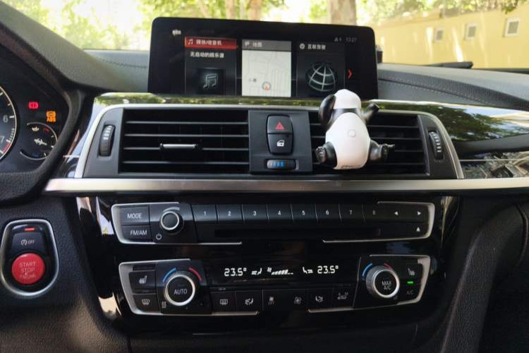 Used BMW 3 Series 2019 320Li M Sport Night Edition Audio And AC Panel