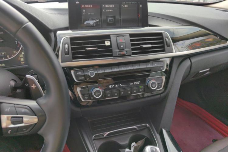 Used BMW 3 Series 2019 320Li Fashion Model Audio And AC Panel