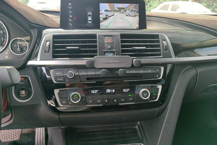 Used BMW 3 Series 2019 320Li Fashion Model Audio And AC Panel