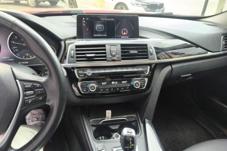 Used BMW 3 Series 2019 320Li Fashion Model Audio And AC Panel