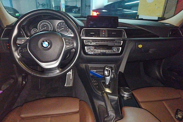 Used BMW 3 Series 2019 320Li Fashion Model Center Console
