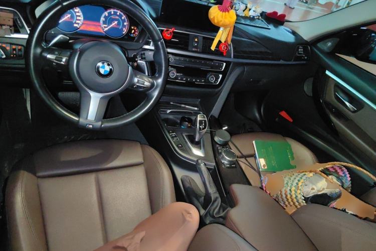 Used BMW 3 Series 2019 320Li M Sport Night Edition Center Console