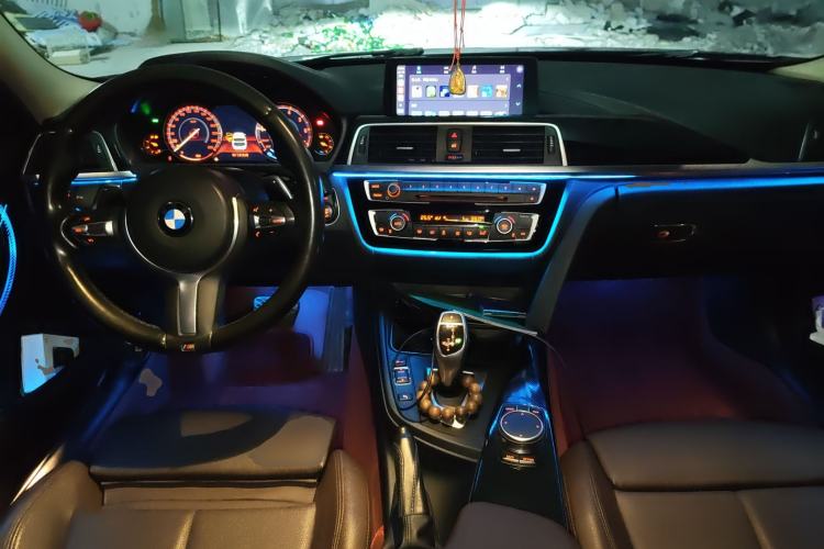 Used BMW 3 Series 2019 320Li M Sport Package Center Console