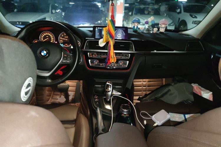 Used BMW 3 Series 2019 320Li Fashion Model Center Console