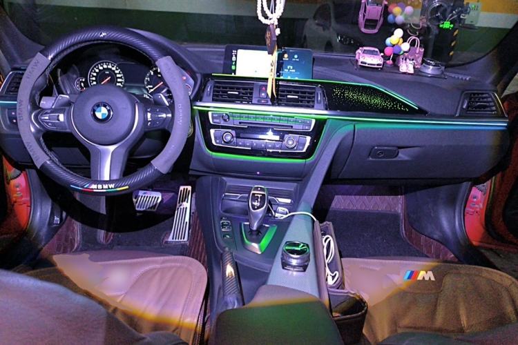 Used BMW 3 Series 2019 320i M Sport Night Edition Center Console