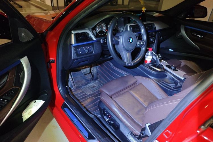 Used BMW 3 Series 2019 320i M Sport Package Driver Seat