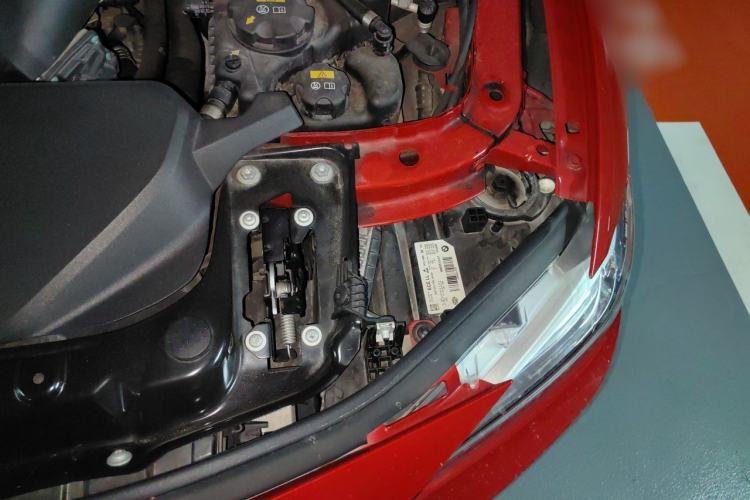 Used BMW 3 Series 2019 320Li M Sport Night Edition Engine Bay Left