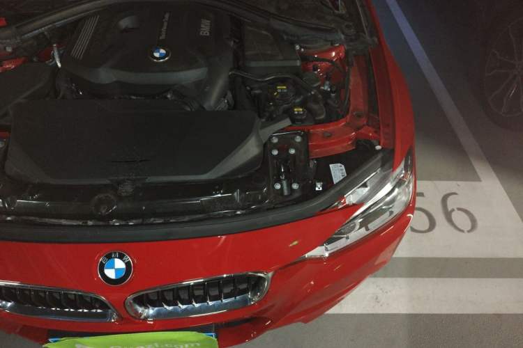 Used BMW 3 Series 2019 320i M Sport Package Engine Bay Left