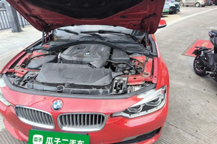 Used BMW 3 Series 2019 320Li Fashion Model Engine Bay Left
