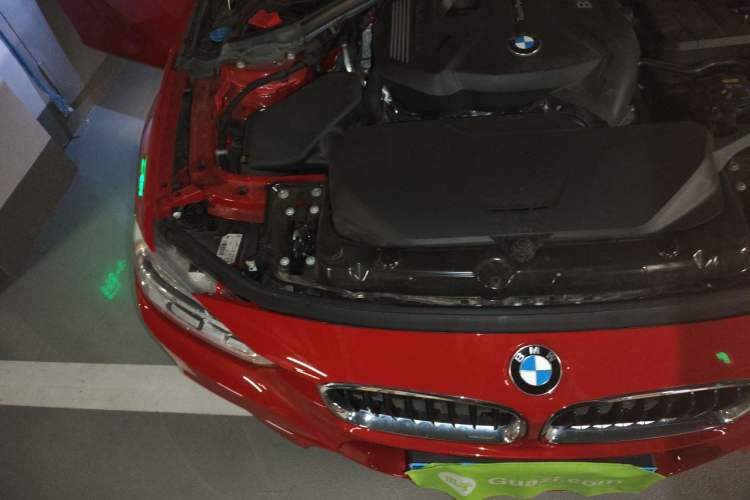Used BMW 3 Series 2019 320i M Sport Package Engine Bay Right