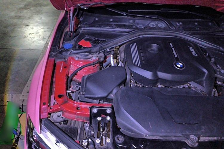 Used BMW 3 Series 2019 320i M Sport Night Edition Engine Bay Right
