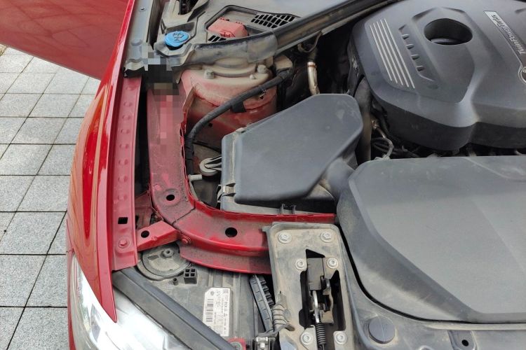 Used BMW 3 Series 2019 320i M Sport Package Engine Bay Right