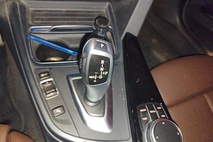 Used BMW 3 Series 2019 320Li Fashion Model Gear Lever
