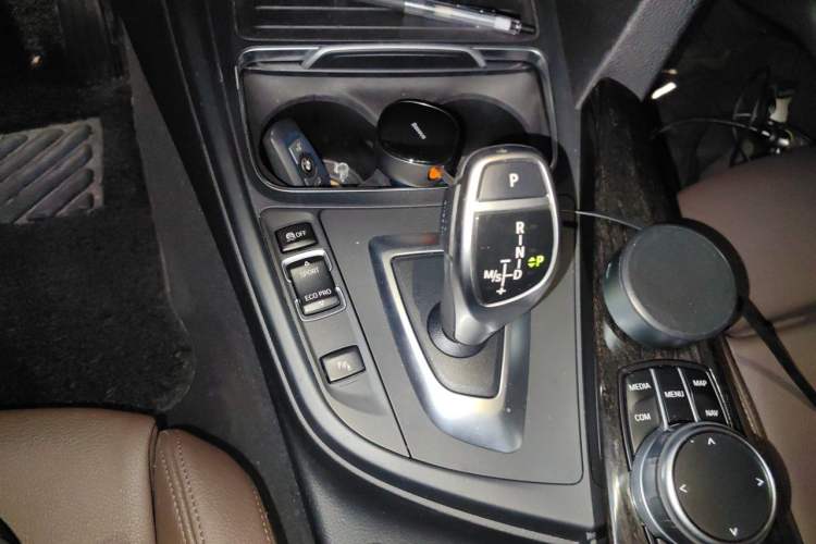 Used BMW 3 Series 2019 320Li M Sport Night Edition Gear Lever