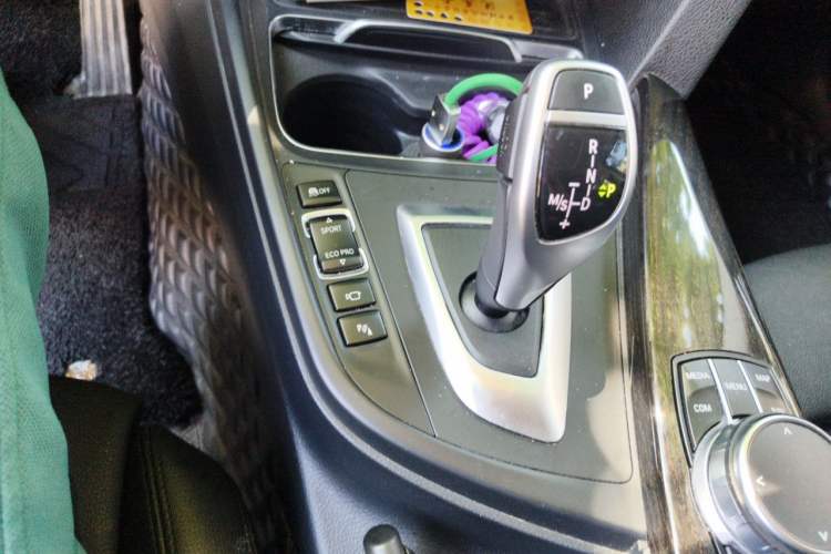 Used BMW 3 Series 2019 320Li M Sport Night Edition Gear Lever