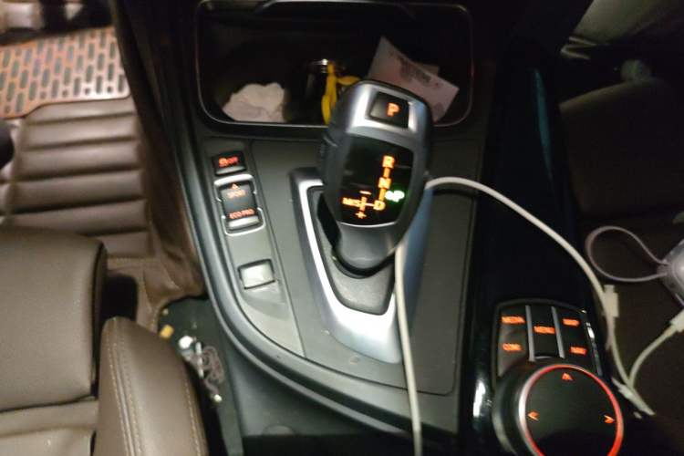 Used BMW 3 Series 2019 320Li Fashion Model Gear Lever