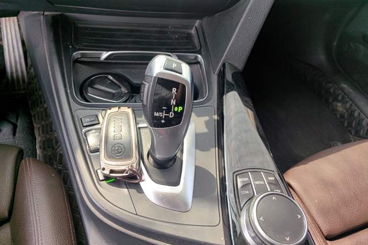 Used BMW 3 Series 2019 320Li Fashion Model Gear Lever