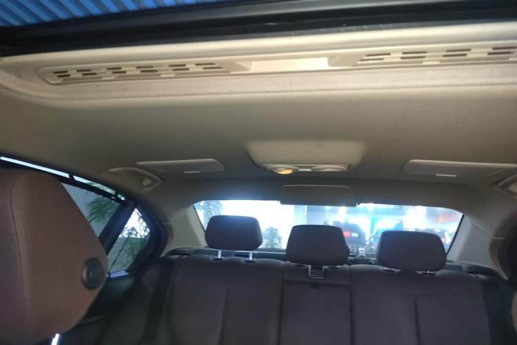 Used BMW 3 Series 2019 320Li Fashion Model Headliner