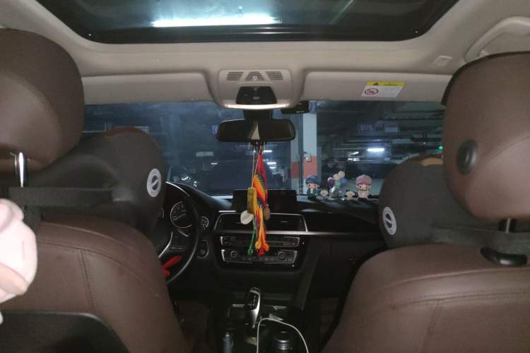 Used BMW 3 Series 2019 320Li Fashion Model Headliner