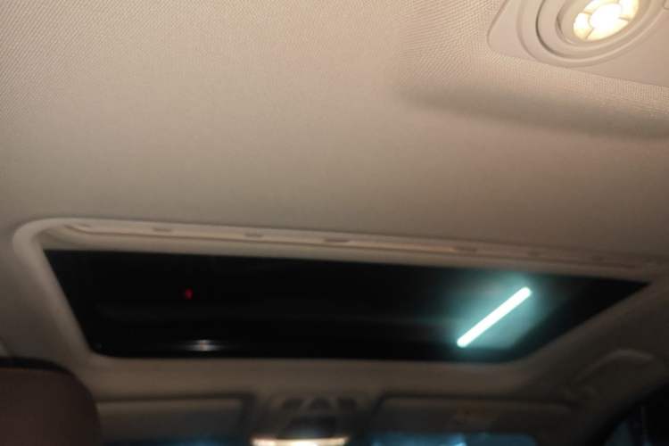 Used BMW 3 Series 2019 320i M Sport Night Edition Headliner