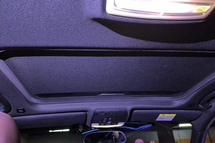 Used BMW 3 Series 2019 320i M Sport Night Edition Headliner