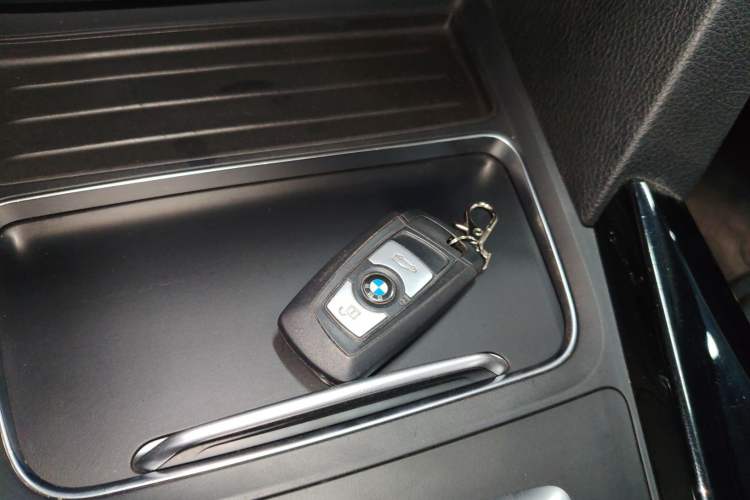 Used BMW 3 Series 2019 320Li Fashion Model Interior 1