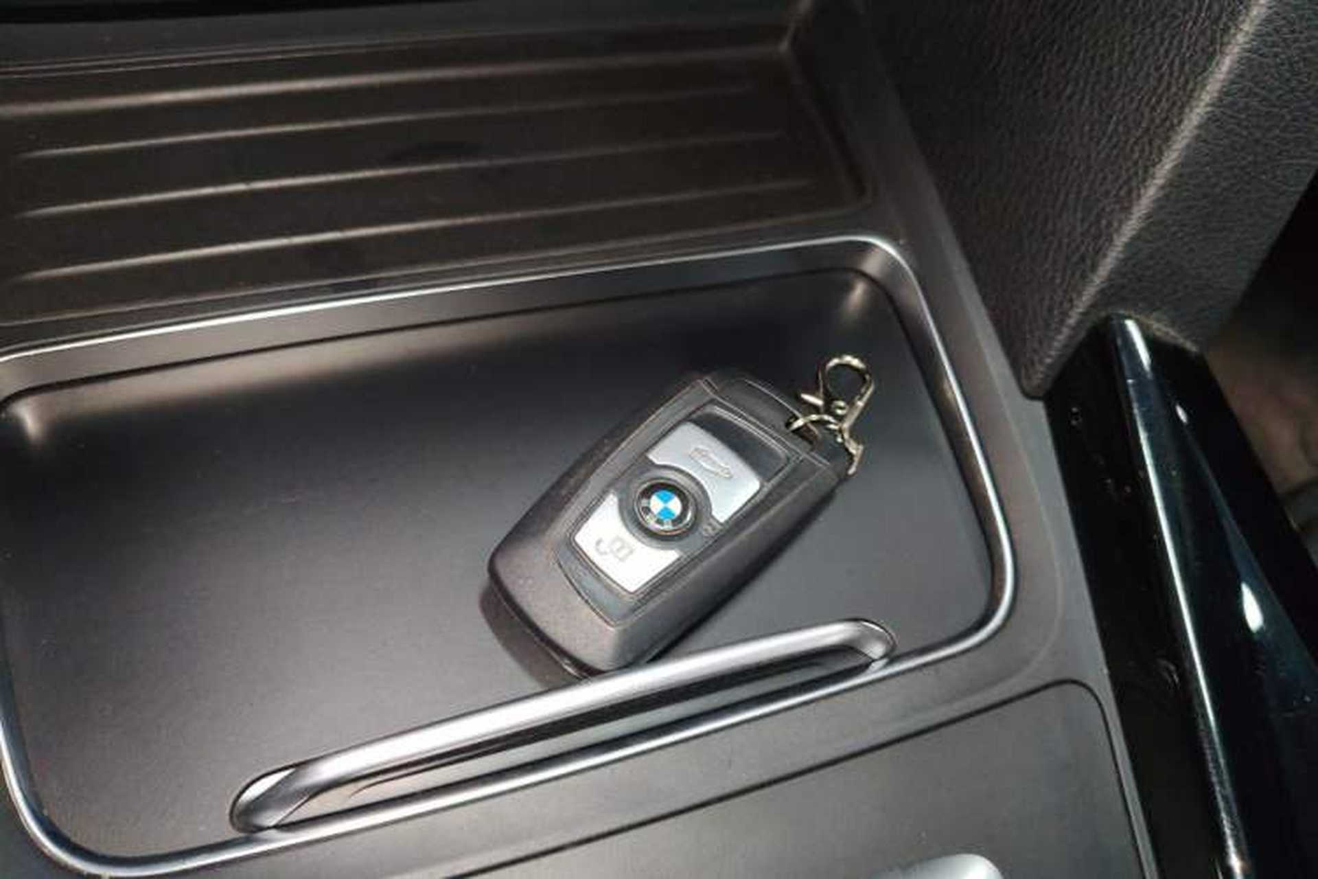 Used BMW 3 Series 2019 320Li Fashion Model Interior 1